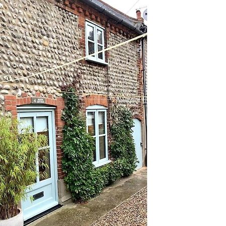 Haven Cottage, Golden Square Cromer Exterior photo